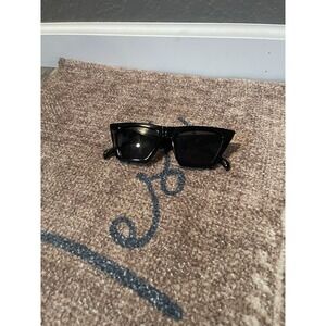 Feisedy sunglasses women black with case